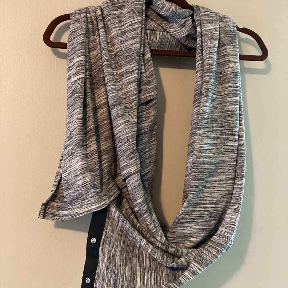 Lululemon scarf